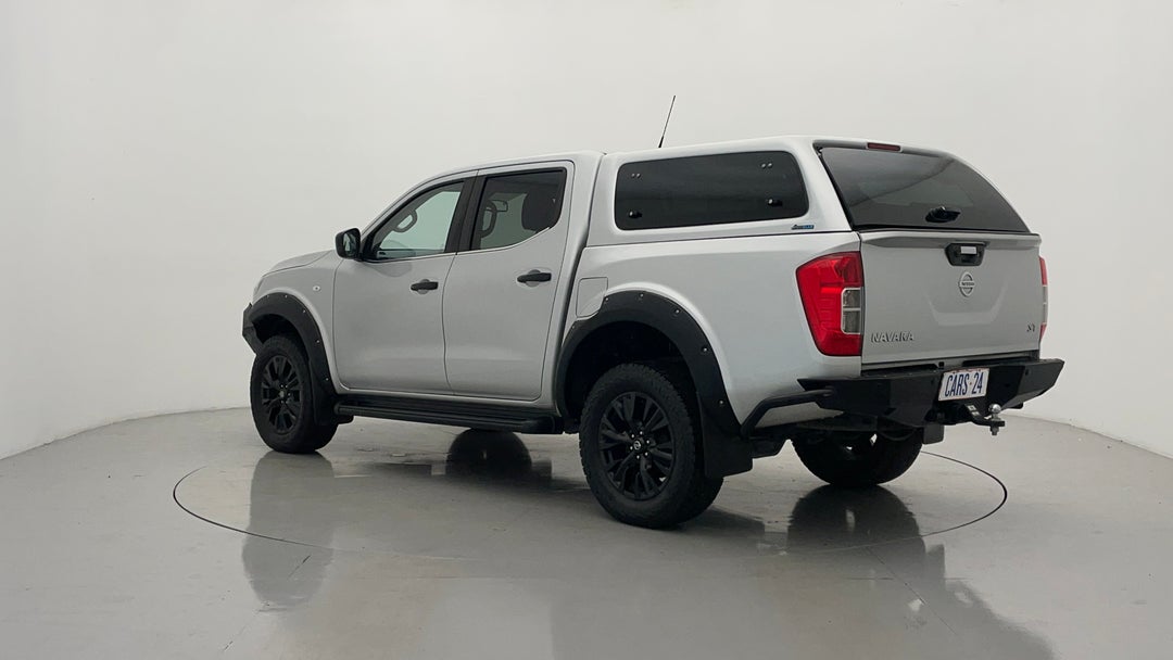 Left Back Diagonal (45- Degree) View