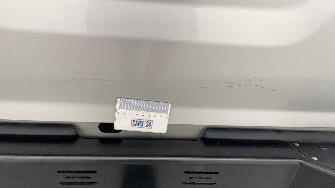 Boot / Tailgate Tailgate Scratch