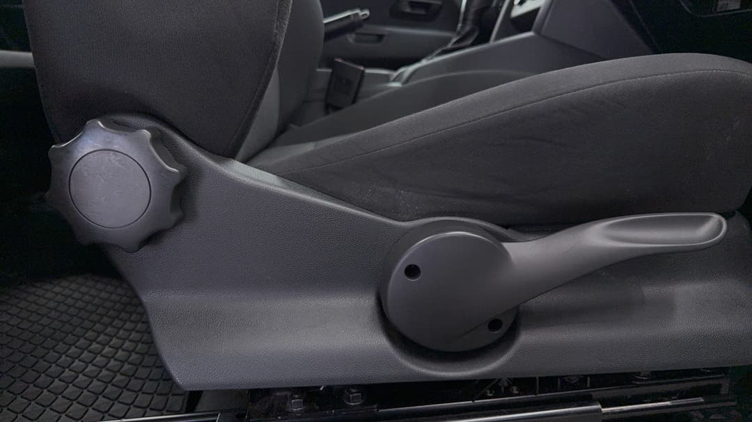2021 Volkswagen Amarok Tdi550 V6 Core 4motion, Automatic, 110374 km, Drivers Side Adjustment Panel