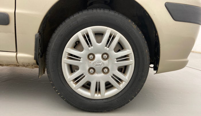 2011 Hyundai Santro Xing GLS, Petrol, Manual, 90,738 km, Right Front Wheel