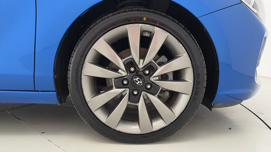2018 Hyundai i30 Sr Premium, Automatic, 95740 km, Right Front Wheel
