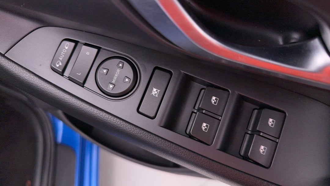 2018 Hyundai i30 Sr Premium, Automatic, 95740 km, Drivers Side Door Panel Controls