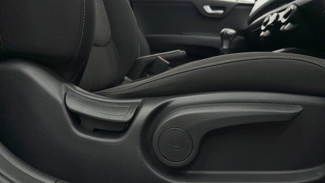 2018 Kia Rio S, Automatic, 42740 km, Drivers Side Adjustment Panel