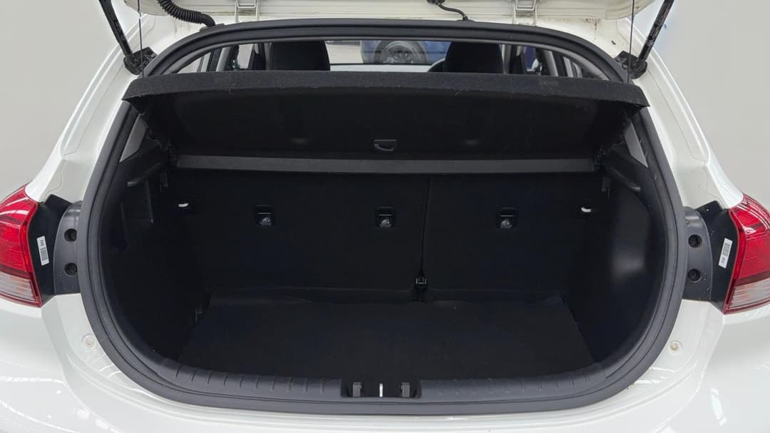 2018 Kia Rio S, Automatic, 42740 km, Boot Inside View