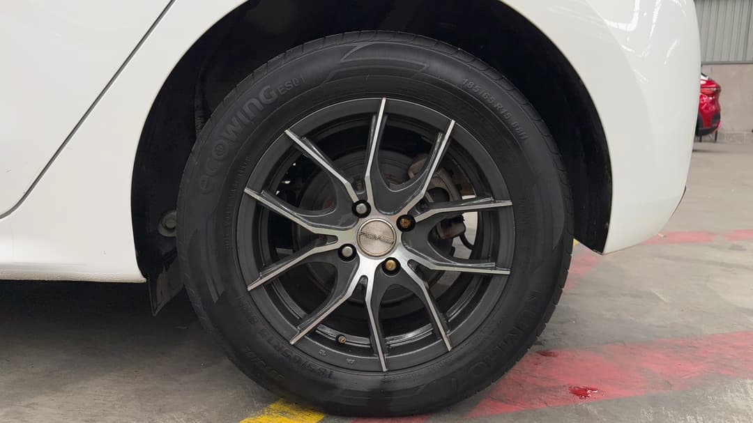 2018 Kia Rio S, Automatic, 42740 km, Left Rear Wheel