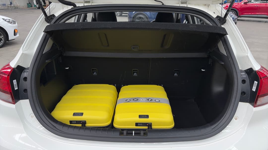 2018 Kia Rio S, Automatic, 42740 km, Boot Inside View with Luggage