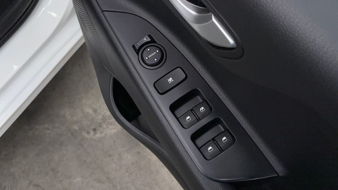 2018 Kia Rio S, Automatic, 42740 km, Drivers Side Door Panel Controls