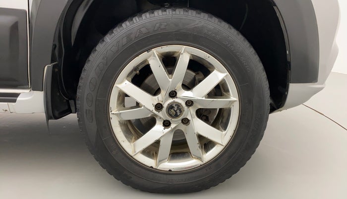 2016 Nissan Terrano XE 85 PS DEISEL, Diesel, Manual, 35,832 km, Right Front Wheel