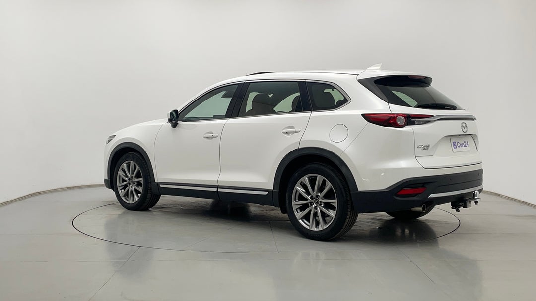 Left Back Diagonal (45- Degree) View