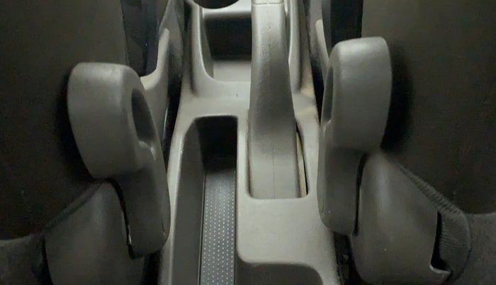 2014 Hyundai i10 SPORTZ 1.1 IRDE2, Petrol, Manual, 56,973 km, Driver Side Adjustment Panel