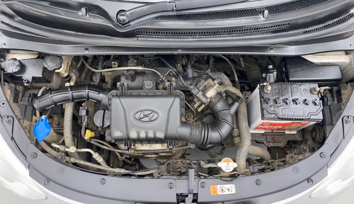 2014 Hyundai i10 SPORTZ 1.1 IRDE2, Petrol, Manual, 56,973 km, Engine Bonet View