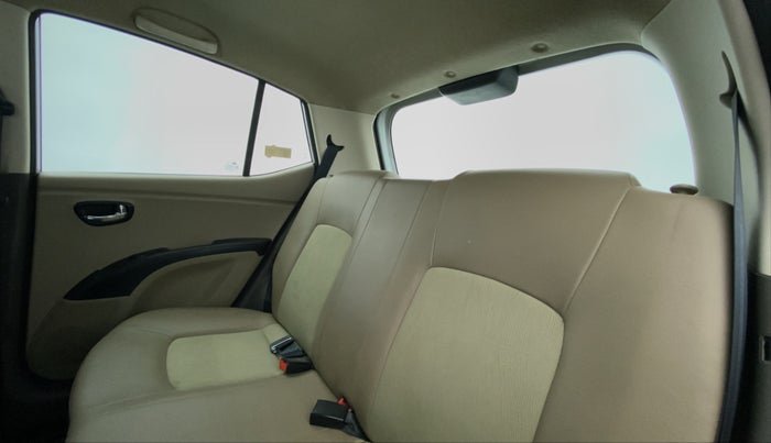 2014 Hyundai i10 SPORTZ 1.1 IRDE2, Petrol, Manual, 56,973 km, Right Side Door Cabin View