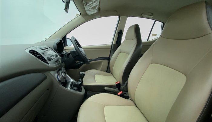 2014 Hyundai i10 SPORTZ 1.1 IRDE2, Petrol, Manual, 56,973 km, Right Side Front Door Cabin View