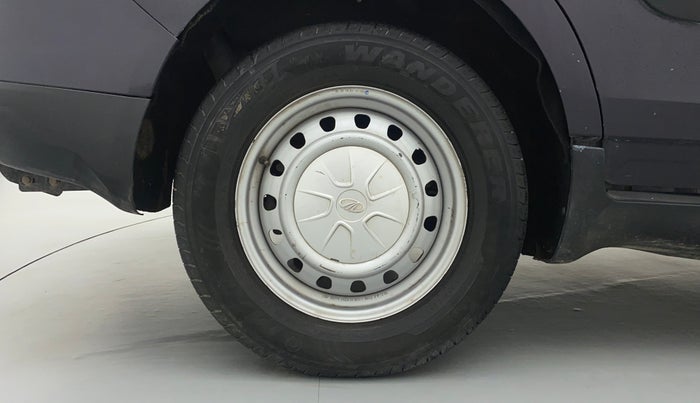 2018 Mahindra MARAZZO M2 8 STR, Diesel, Manual, 95,978 km, Right Rear Wheel