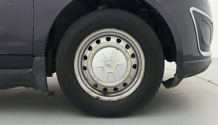 2018 Mahindra MARAZZO M2 8 STR, Diesel, Manual, 95,978 km, Right Front Wheel