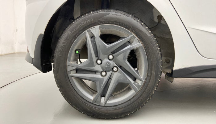2021 Hyundai NEW I20 SPORTZ 1.0T GDI IMT, Petrol, Manual, 19,700 km, Right Rear Wheel