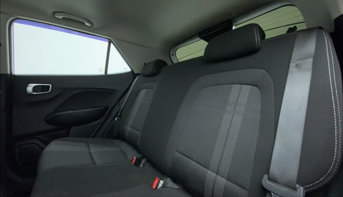 2021 Hyundai VENUE SX PLUS 1.0 TURBO DCT, Petrol, Automatic, 22,131 km, Right Side Rear Door Cabin