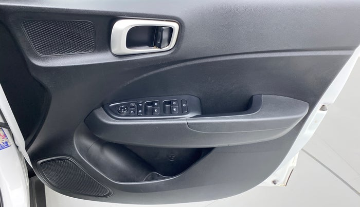 2021 Hyundai VENUE SX PLUS 1.0 TURBO DCT, Petrol, Automatic, 22,131 km, Driver Side Door Panels Control