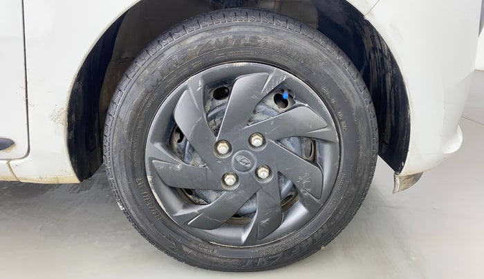 2019 Hyundai NEW SANTRO SPORTZ AMT ANNIVERSARY EDITION, CNG, Automatic, 39,788 km, Right Front Wheel