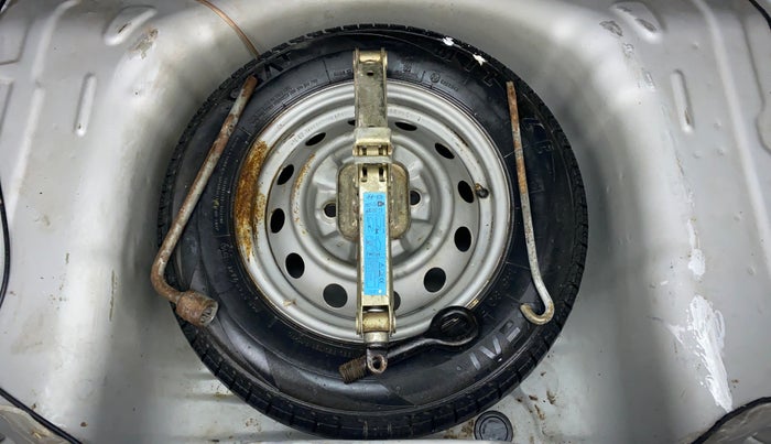 2016 Hyundai Eon ERA PLUS, Petrol, Manual, 75,943 km, Spare Tyre