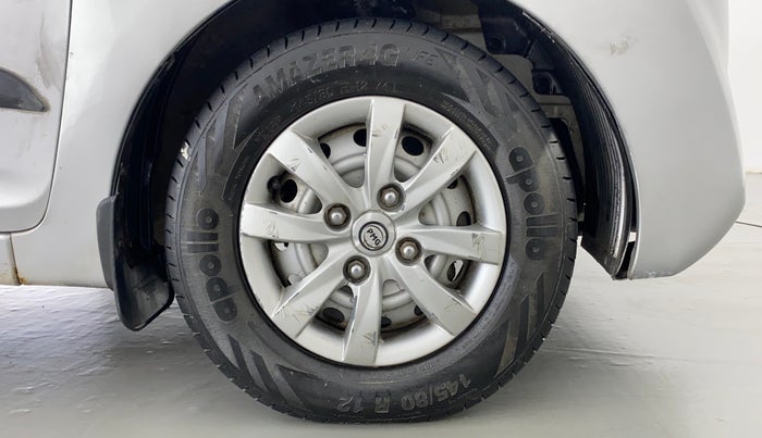 2016 Hyundai Eon ERA PLUS, Petrol, Manual, 75,943 km, Right Front Wheel