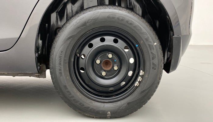 2017 Maruti Swift VDI ABS, Diesel, Manual, 31,960 km, Left Rear Wheel