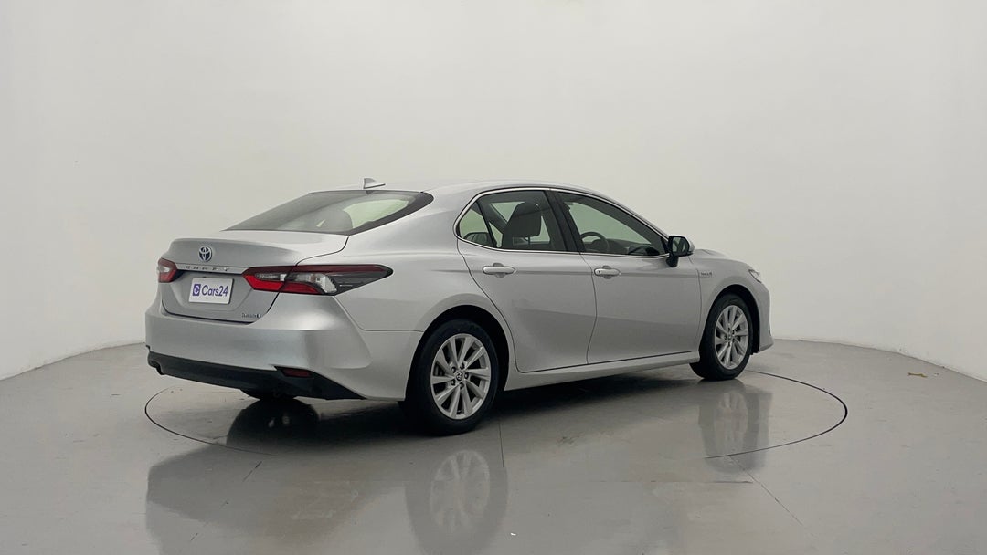 Right Back Diagonal (45- Degree) View