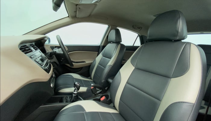 2016 Hyundai Elite i20 SPORTZ 1.4 CRDI, Diesel, Manual, 91,683 km, Right Side Front Door Cabin