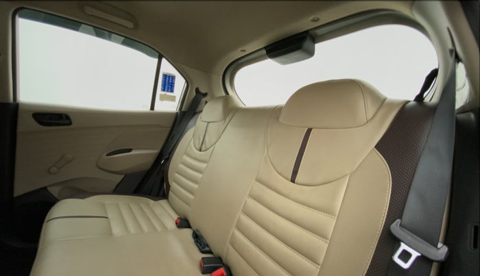 2021 Hyundai NEW SANTRO 1.1 ERA EXICUTIVE, Petrol, Manual, 28,614 km, Right Side Rear Door Cabin