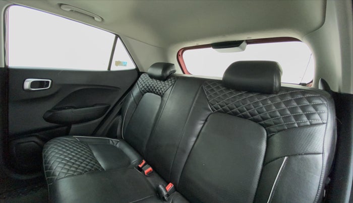 2019 Hyundai VENUE 1.0 TURBO GDI SX+ AT, Petrol, Automatic, 28,245 km, Right Side Rear Door Cabin