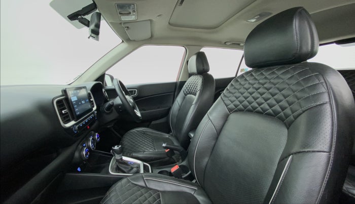 2019 Hyundai VENUE 1.0 TURBO GDI SX+ AT, Petrol, Automatic, 28,245 km, Right Side Front Door Cabin