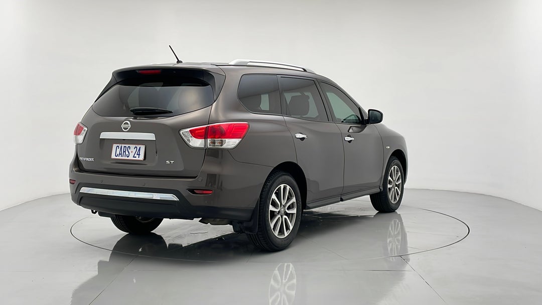 Right Back Diagonal (45- Degree) View