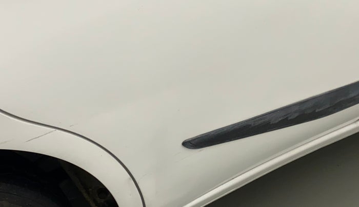 2017 Nissan Micra Active XV, CNG, Manual, 61,515 km, Right rear door - Slightly dented