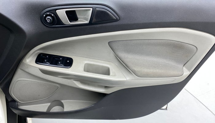 2016 Ford Ecosport 1.5TITANIUM TDCI, Diesel, Manual, 86,017 km, Driver Side Door Panels Control