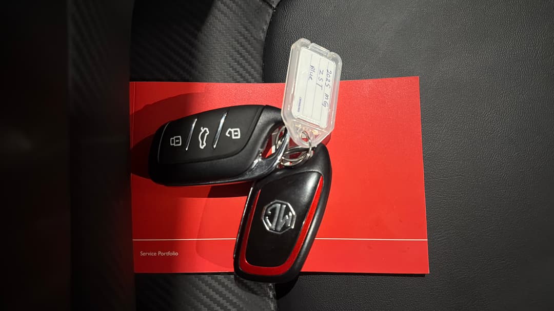 2025 MG Zst Vibe, Automatic, 15626 km, Key Close-up