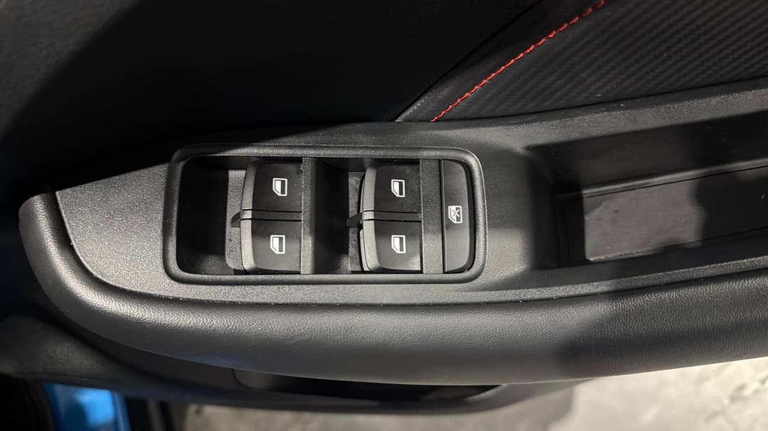 2025 MG Zst Vibe, Automatic, 15626 km, Drivers Side Door Panel Controls