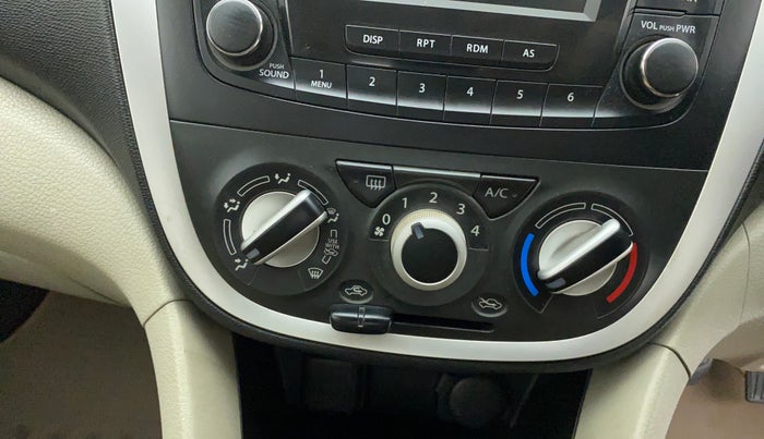 2016 Maruti Celerio ZXI AMT ABS, Petrol, Automatic, 43,592 km, AC Unit - Directional switch has minor damage