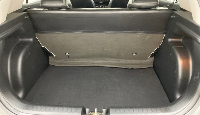 2020 Hyundai VENUE SX 1.0 TURBO, Petrol, Manual, 38,473 km, Dicky (Boot door) - Parcel tray missing