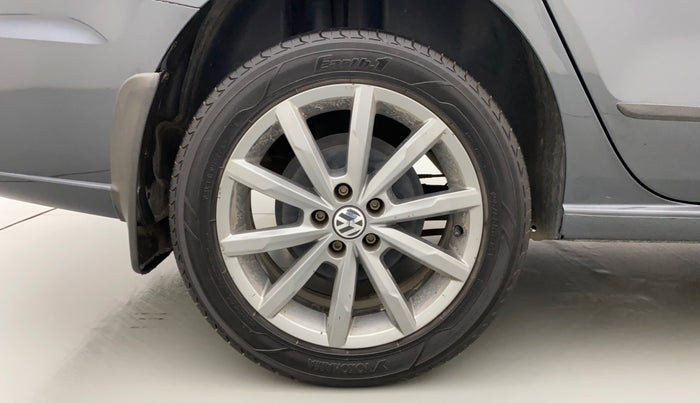 2019 Volkswagen Vento HIGHLINE PLUS 1.2 AT 16 ALLOY, Petrol, Automatic, 56,434 km, Right Rear Wheel