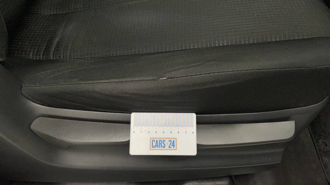 Seats Front RHS Wear