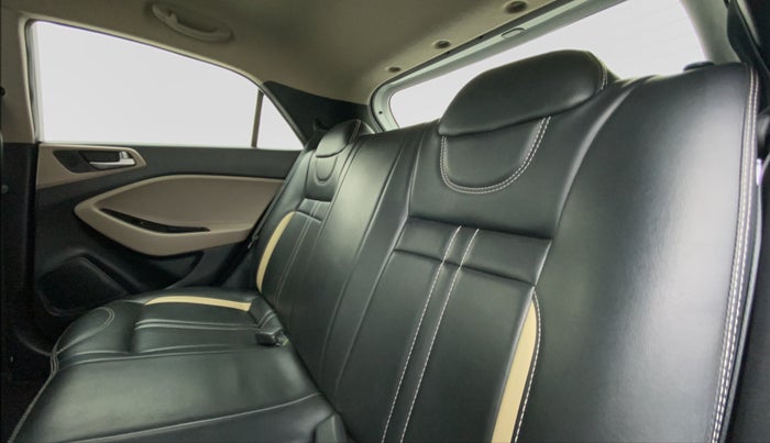 2020 Hyundai Elite i20 1.2 SPORTS PLUS VTVT, Petrol, Manual, 58,971 km, Right Side Rear Door Cabin