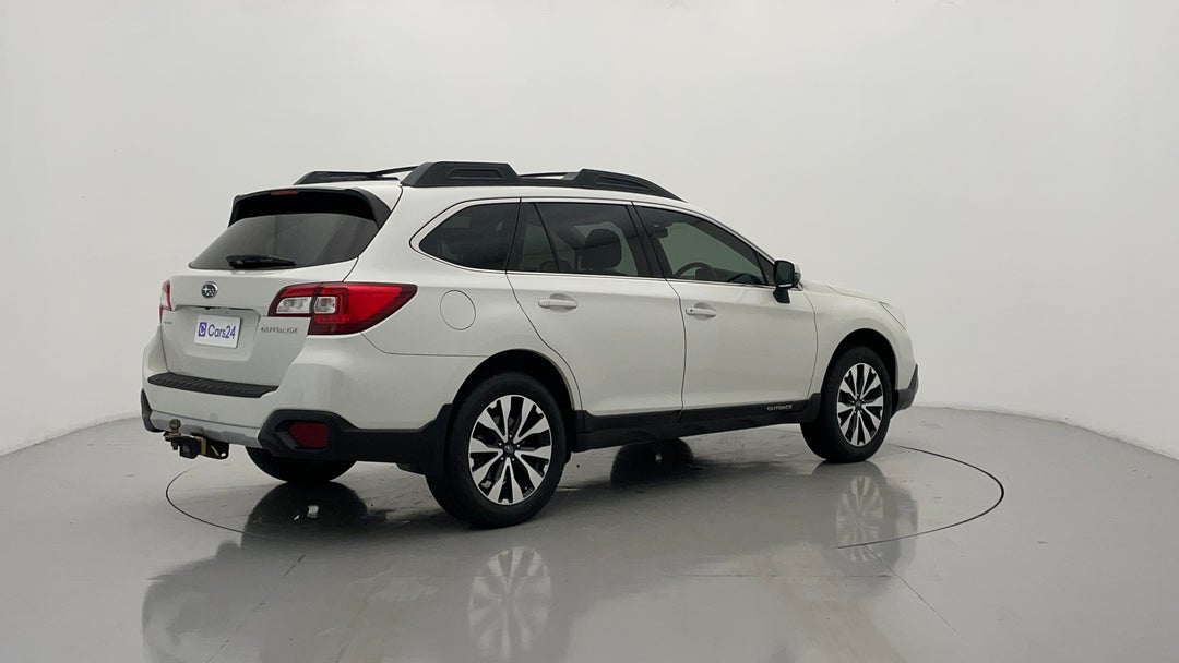 Right Back Diagonal (45- Degree) View