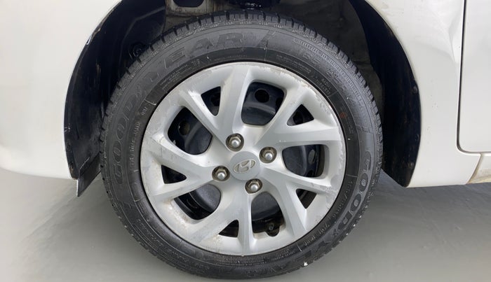 2017 Hyundai Grand i10 MAGNA 1.2 KAPPA VTVT, CNG, Manual, 29,854 km, Left Front Wheel