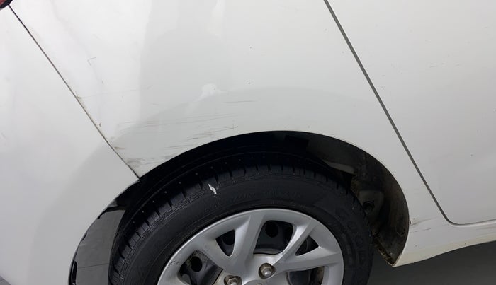 2017 Hyundai Grand i10 MAGNA 1.2 KAPPA VTVT, CNG, Manual, 29,854 km, Right quarter panel - Minor scratches