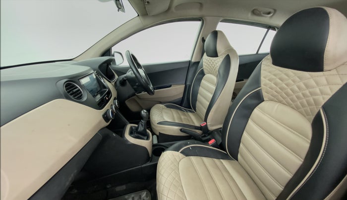 2017 Hyundai Grand i10 MAGNA 1.2 KAPPA VTVT, CNG, Manual, 29,854 km, Right Side Front Door Cabin