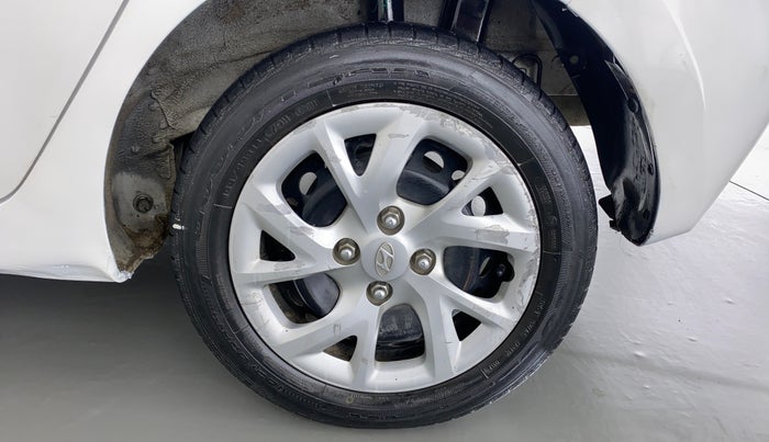 2017 Hyundai Grand i10 MAGNA 1.2 KAPPA VTVT, CNG, Manual, 29,854 km, Left Rear Wheel