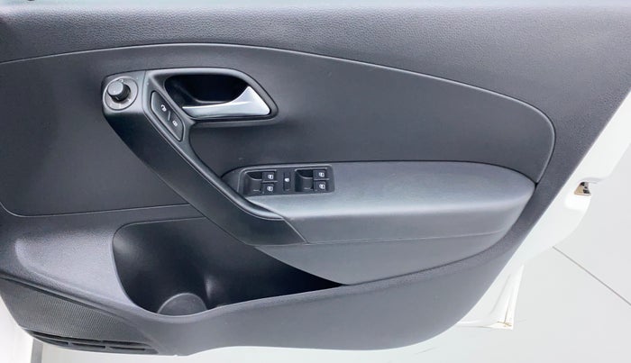 2021 Volkswagen Polo HIGH LINE PLUS 1.0, Petrol, Manual, 11,686 km, Driver Side Door Panels Control