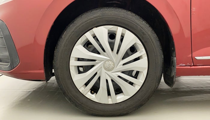 2022 Volkswagen VIRTUS COMFORTLINE TSI 1.0 MT, Petrol, Manual, 26,431 km, Left Front Wheel