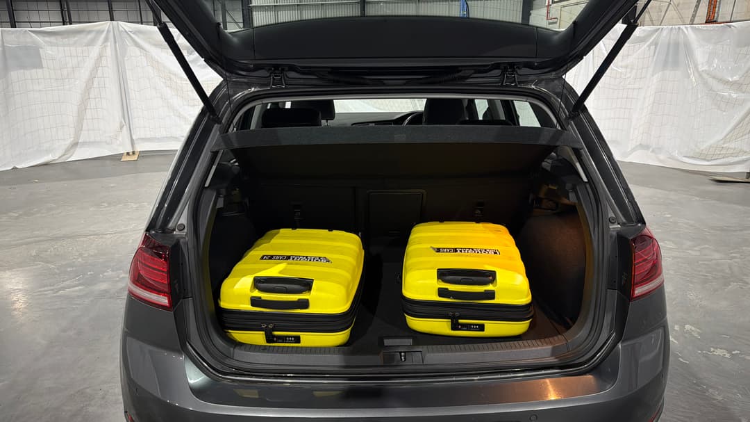 2020 Volkswagen Golf 110 Tsi Highline, Automatic, 82762 km, Boot Inside View with Luggage