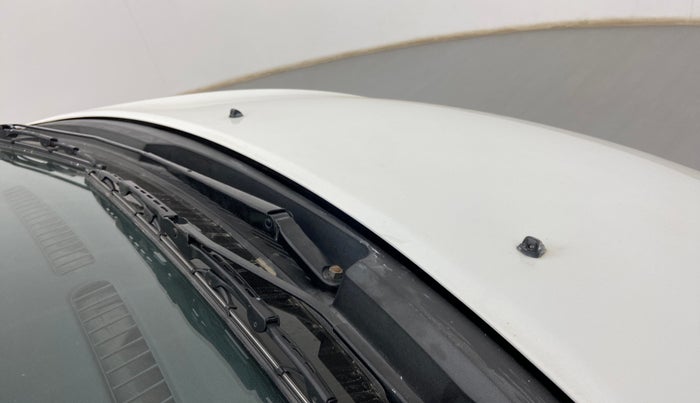 2014 Maruti Ritz LXI, Petrol, Manual, 97,001 km, Front windshield - Wiper nozzle not functional